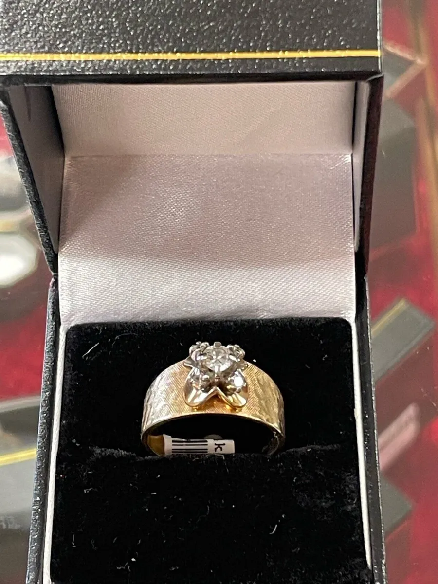 14k/18k gold ring with diamonds - Image 1