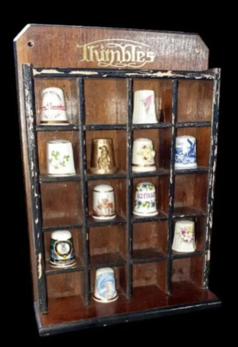Vintage Thimble Display Rack With 12 Thimbles - Image 2