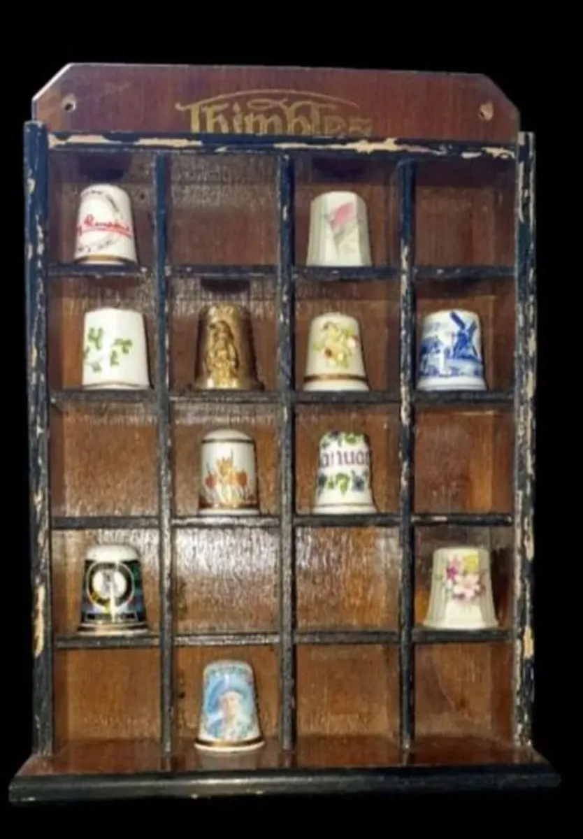 Vintage Thimble Display Rack With 12 Thimbles - Image 1
