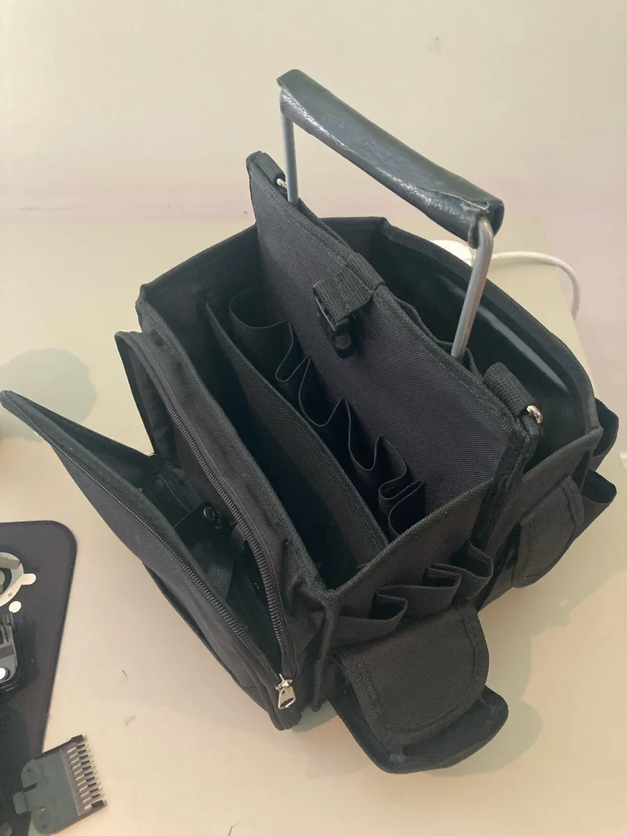 Barber supplies - Image 2