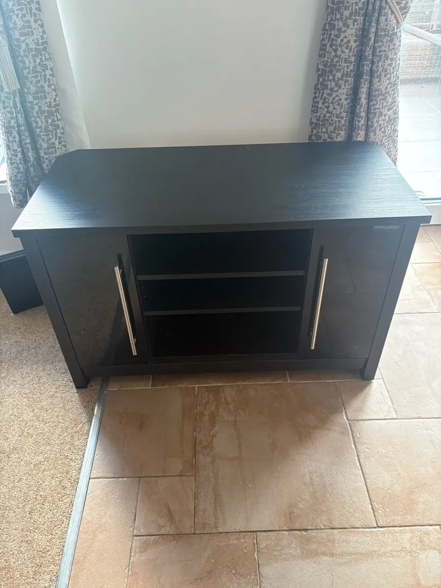 Tv stand/cabinet - Image 1