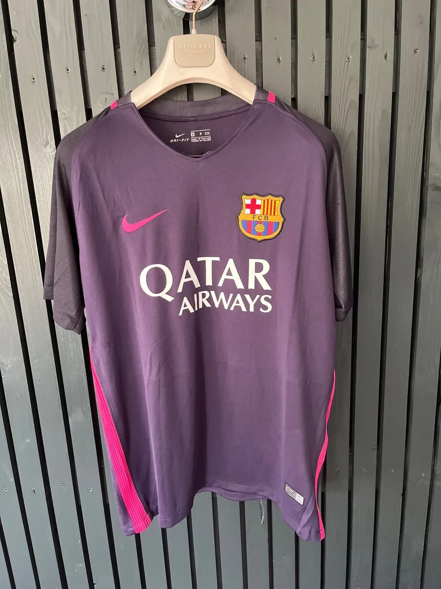 Retro Barcelona jersey - Image 2
