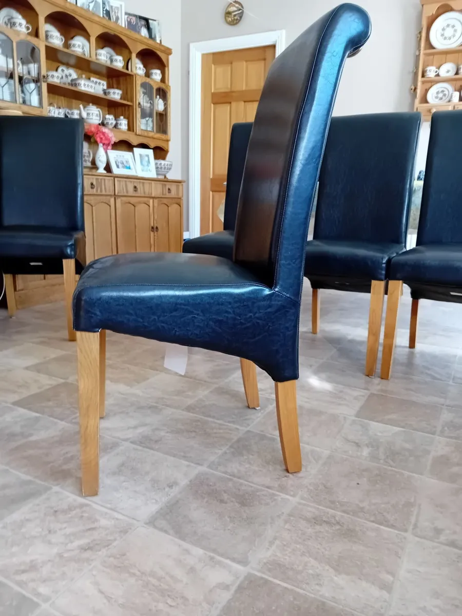6 Kitchen Chairs - Image 4