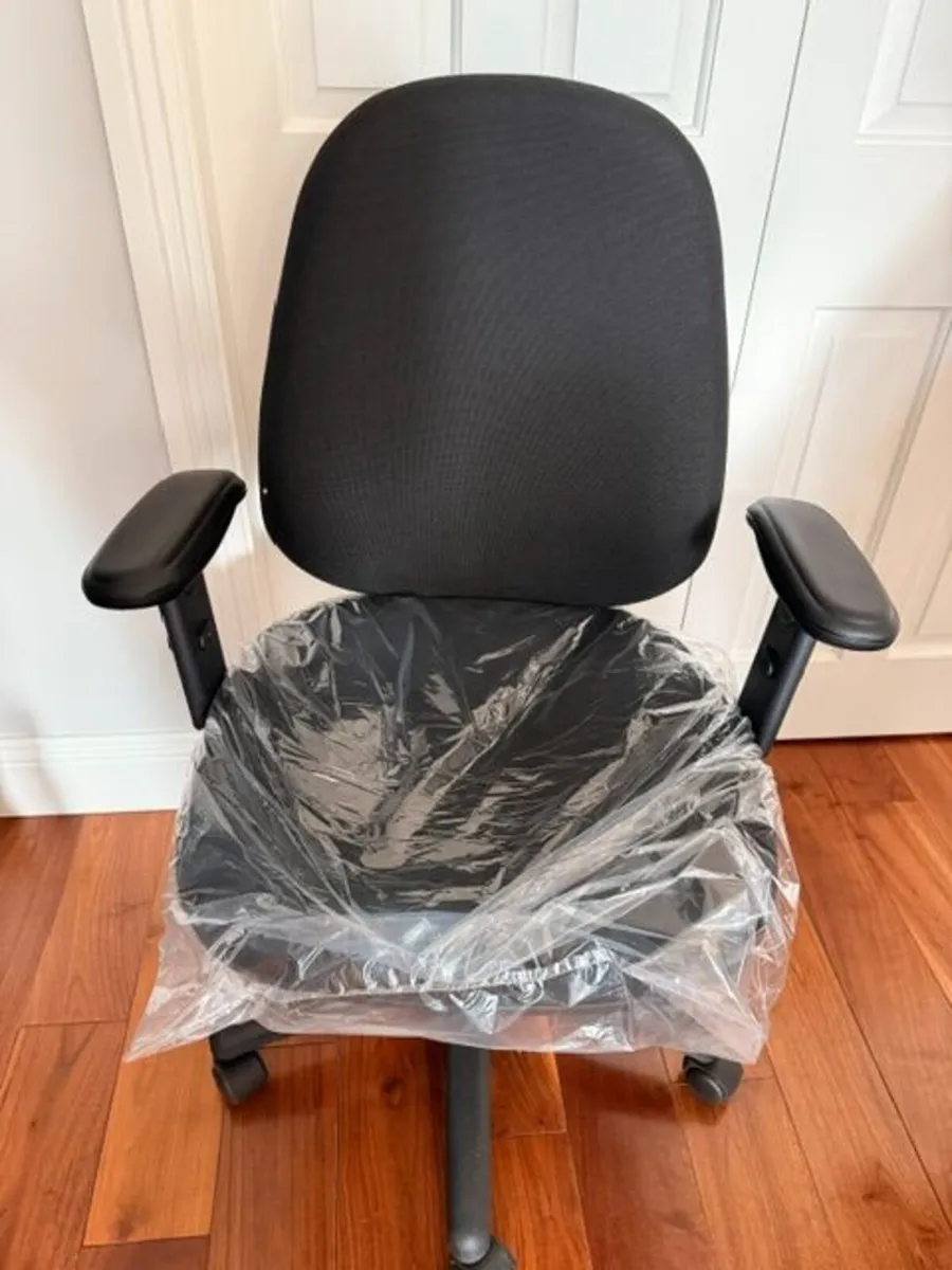 Office Chair - Image 1