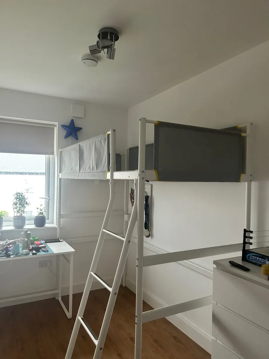 bunk bed - Image 1