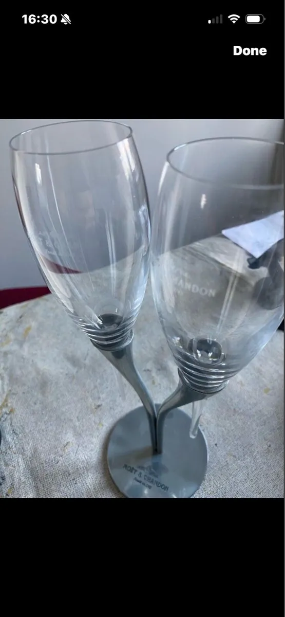 Rare Moet & Chandon Collector’s Pieces - Image 2