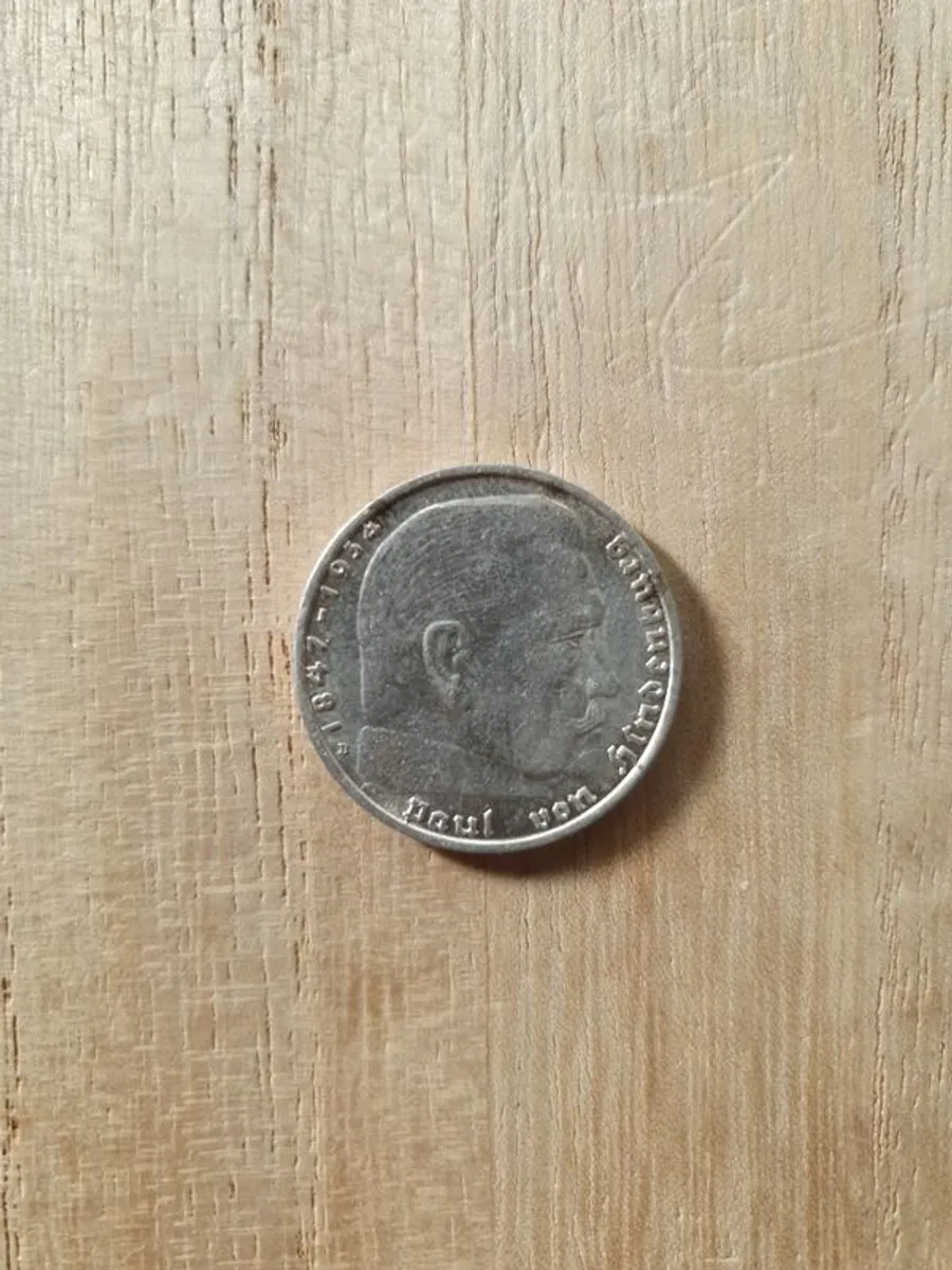 Silver coin - Image 1