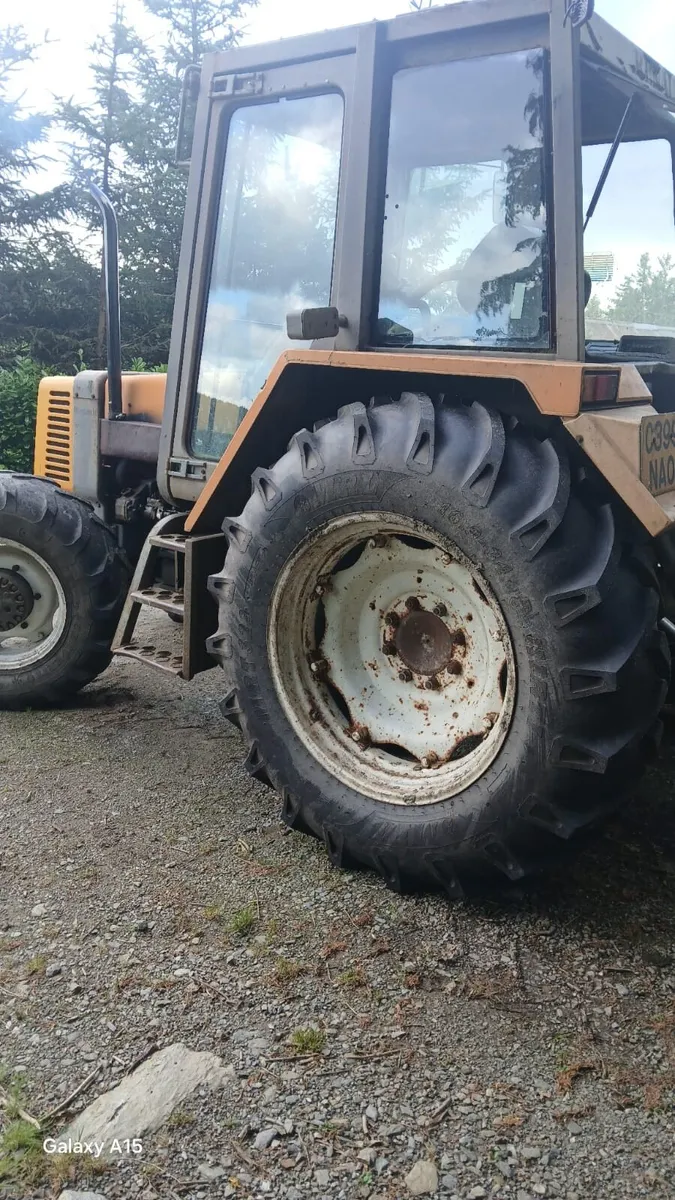 Renault 95 14 Tractor - Image 2