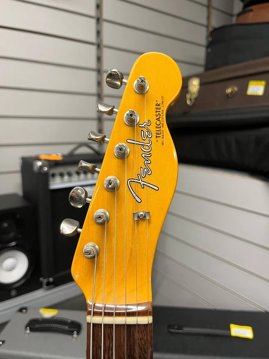 Fender American Vintage ii Telecaster - Image 3