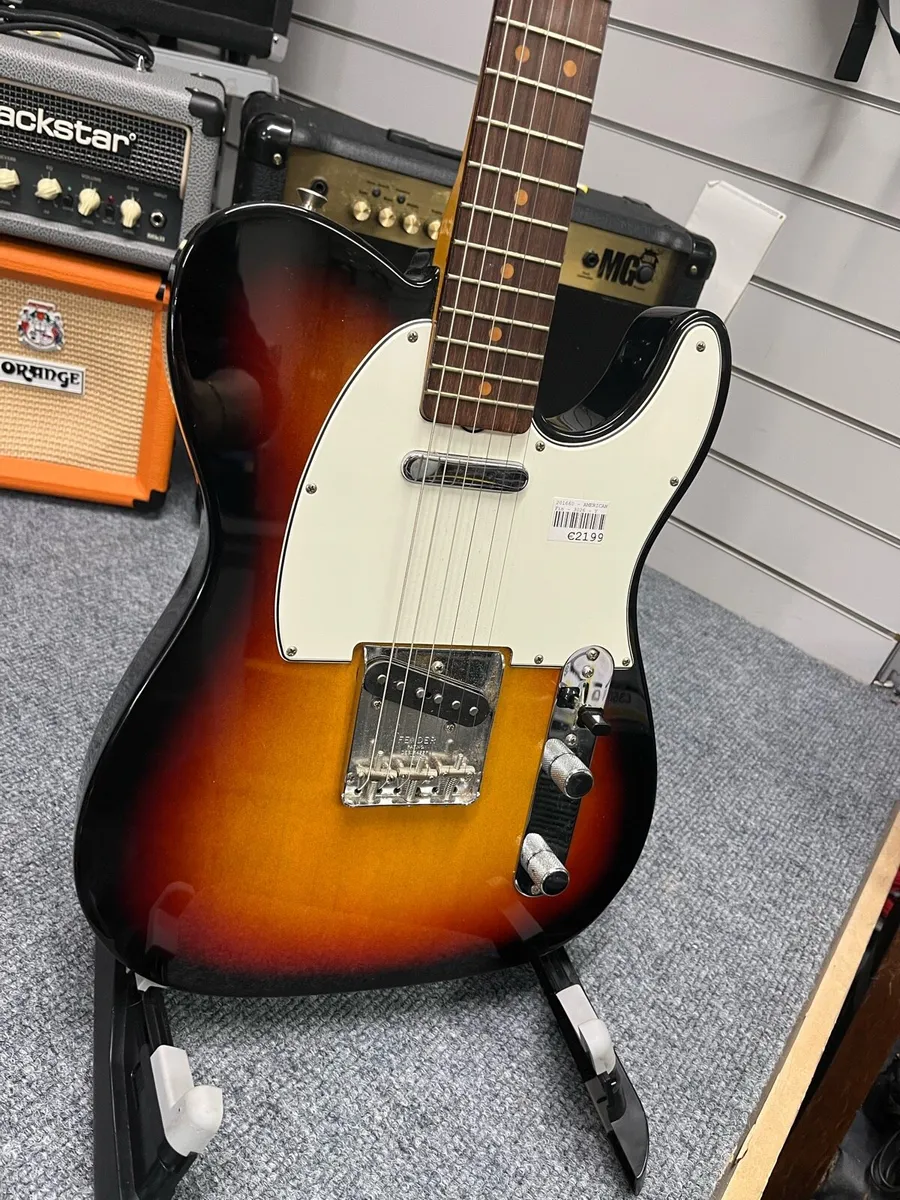Fender American Vintage ii Telecaster - Image 2