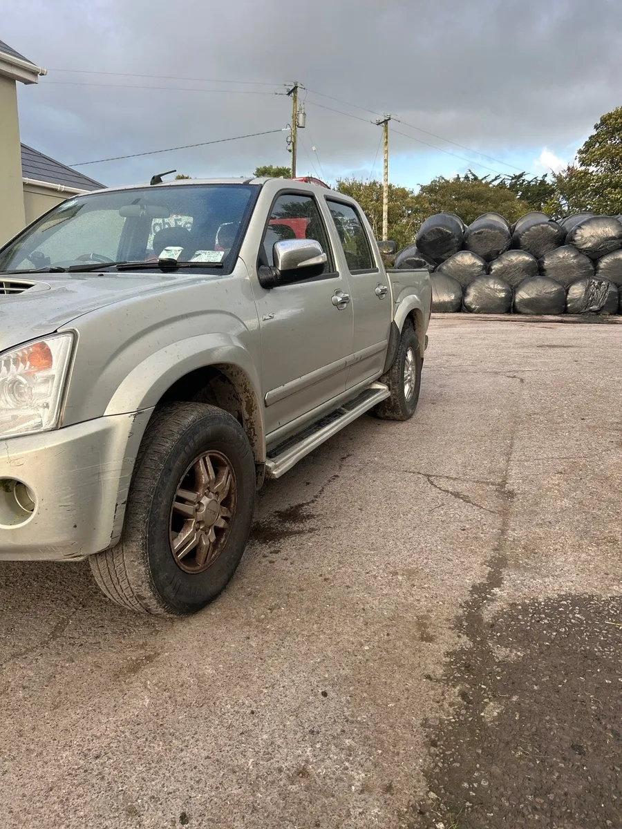 Dmax - Image 4