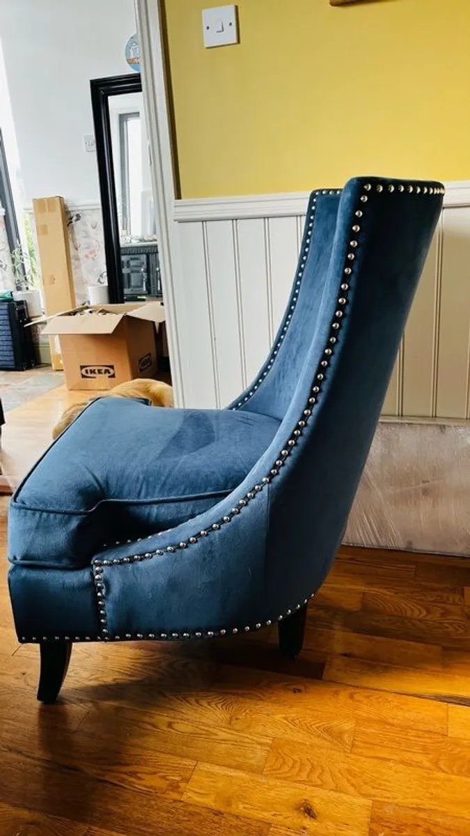 Two stunning navy wingback chairs - Image 3