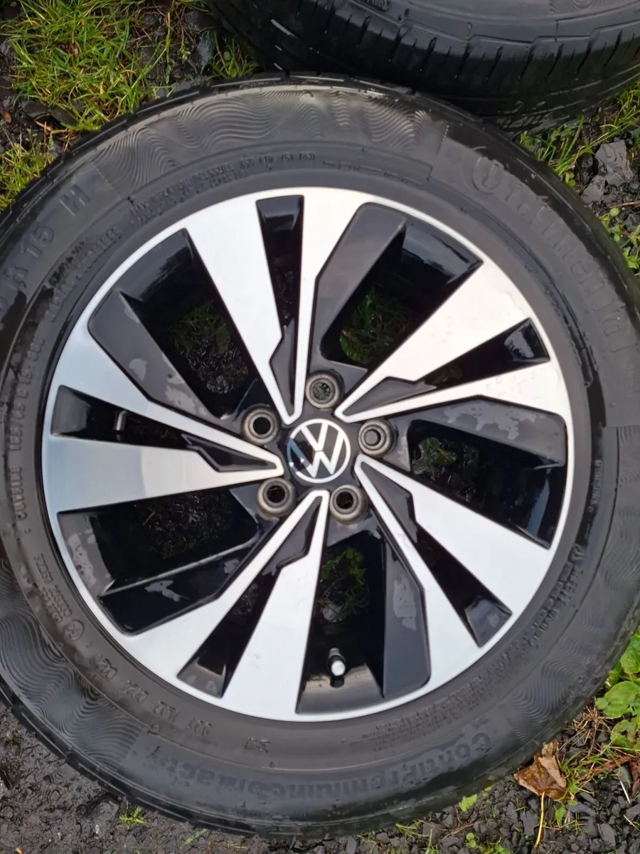 15" Genuine Vw Polo alloys with tyres - Image 3