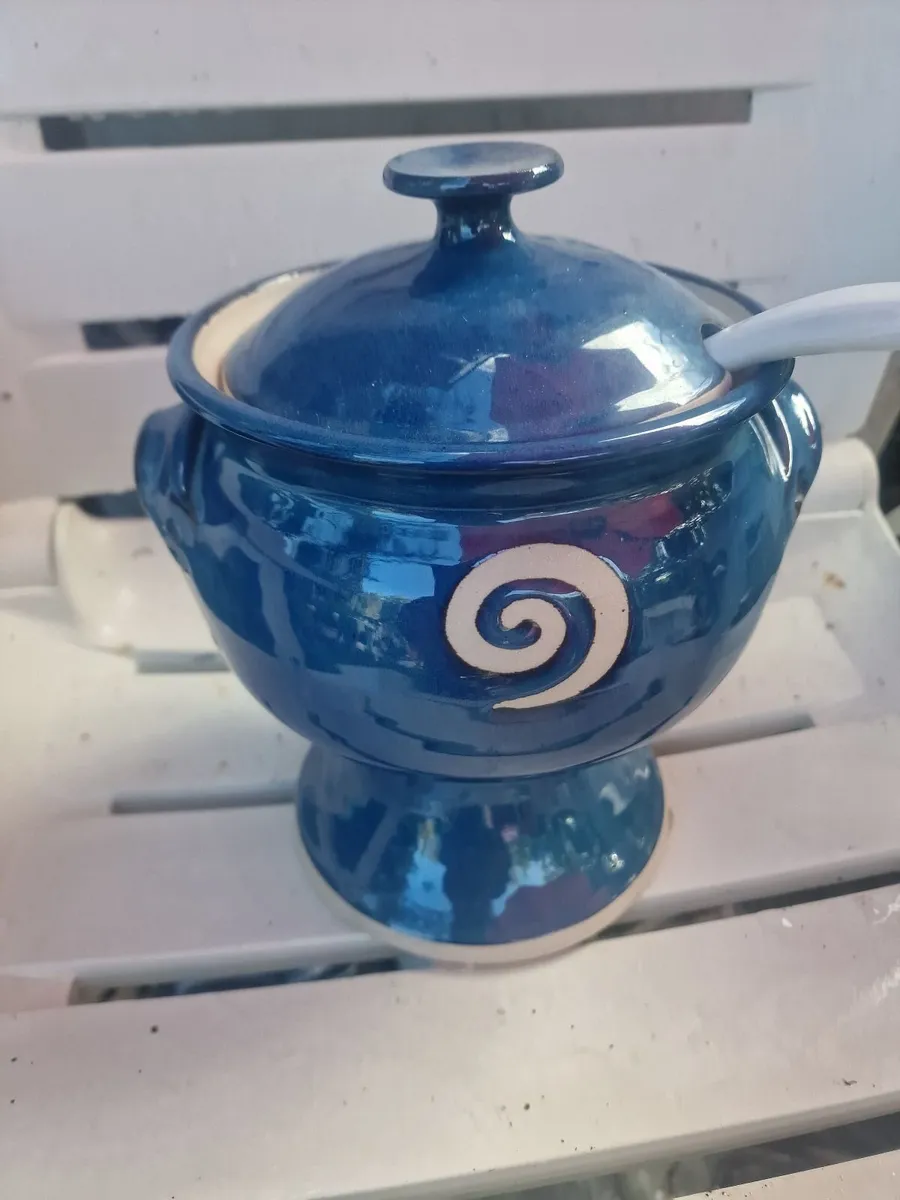 Jack O'Patsy pottery. - Image 2