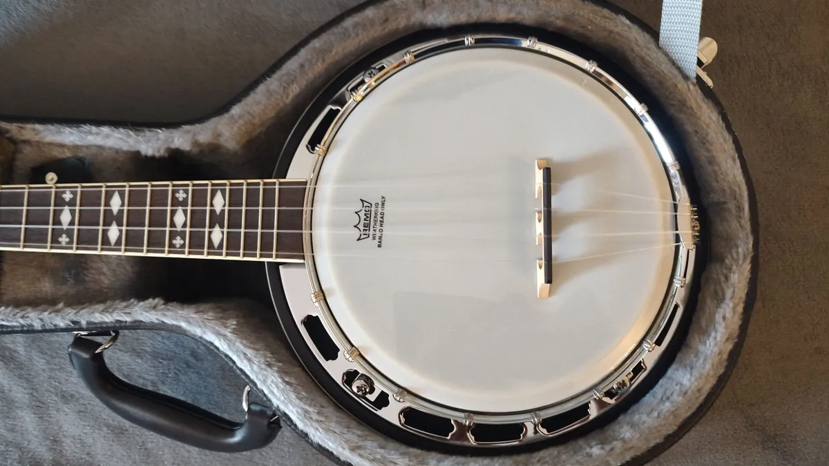 Ozark 2037 Ukulele-Banjo 4 String - Image 2