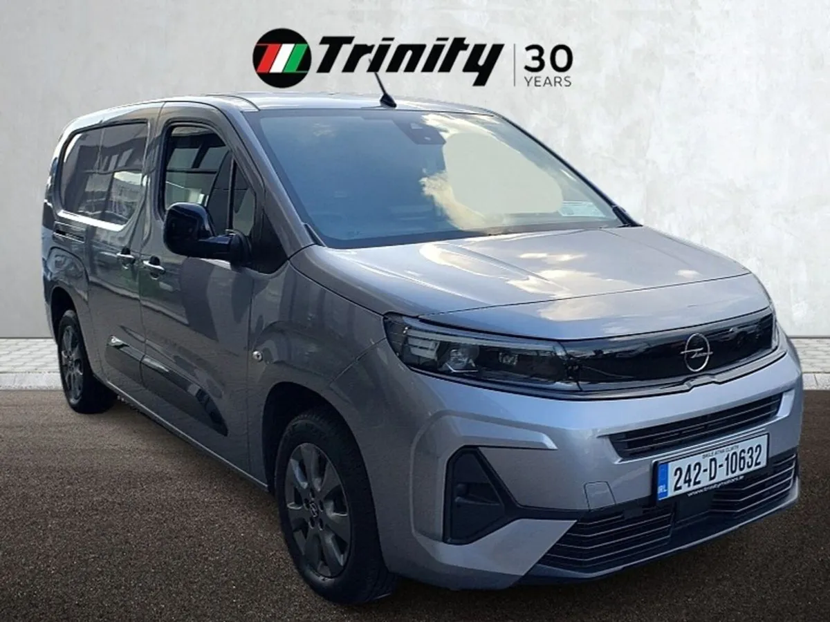 Opel Combo LONG BODY ** EDITION PLUS ** 3 SEAT ** - Image 1