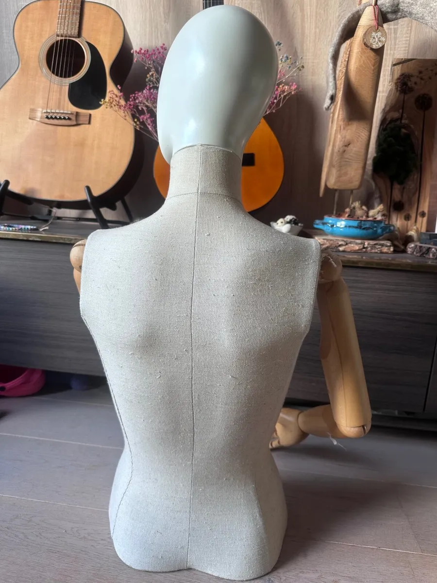 shop display mannequin - Image 1