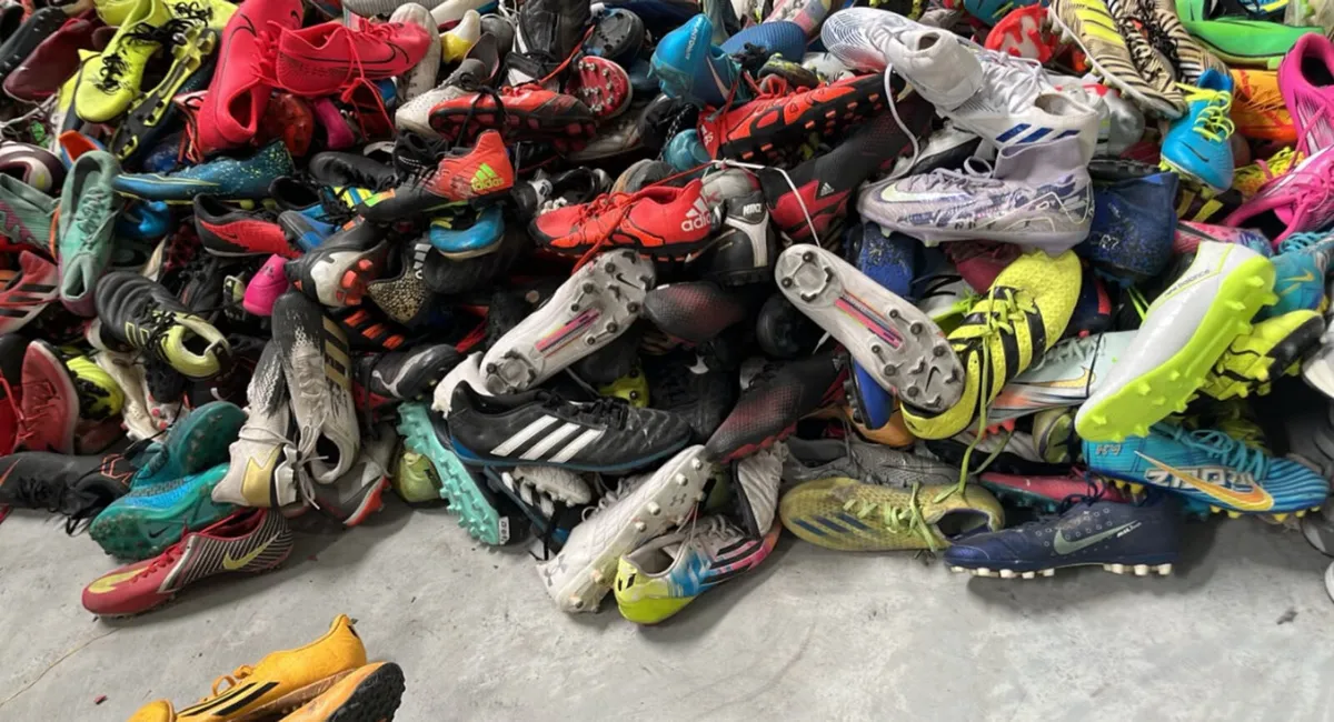 Used football boots (bulk) - Image 1