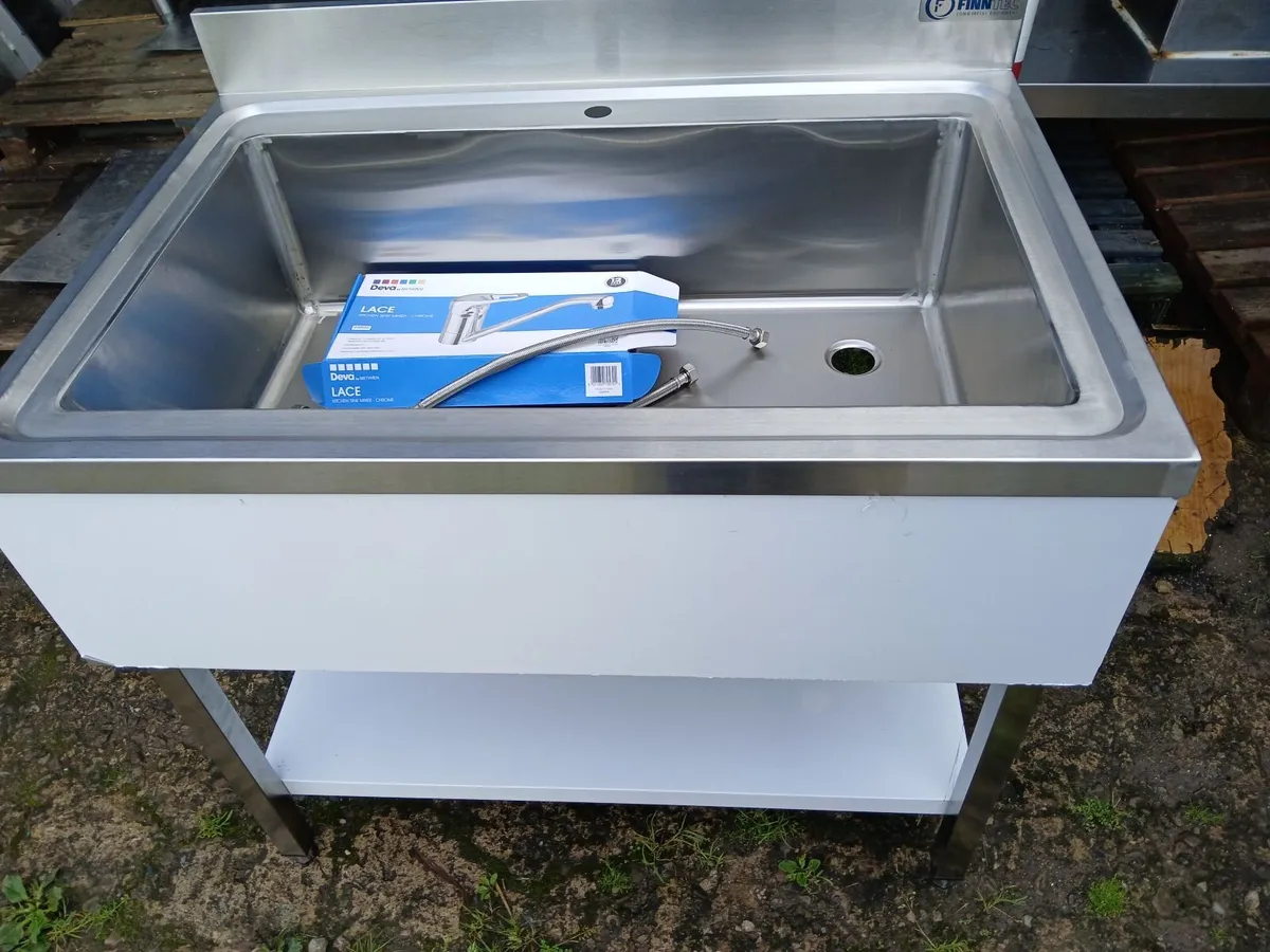 Staneless steel personnel sink unit complete - Image 4