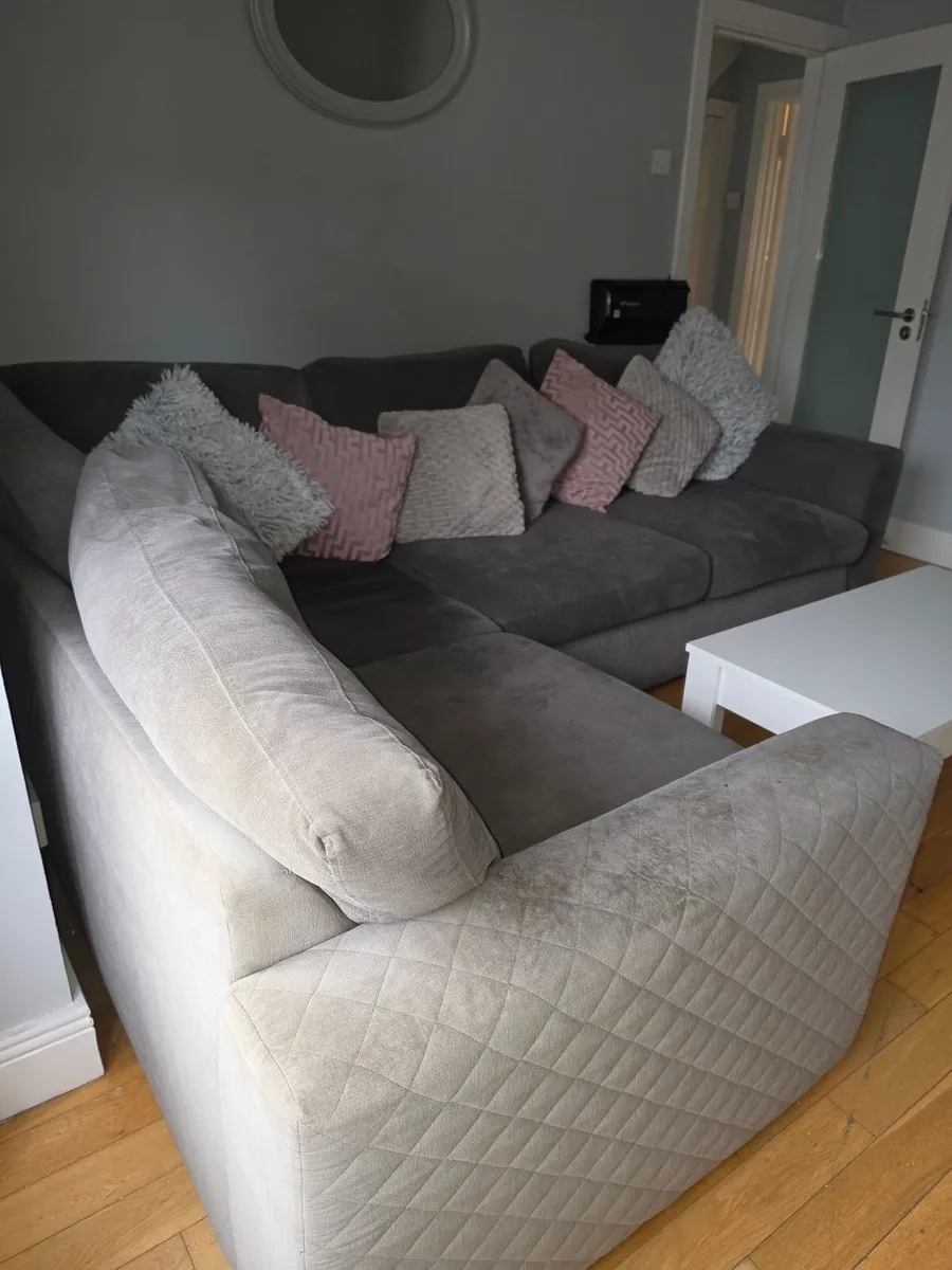 Furniture - Image 4
