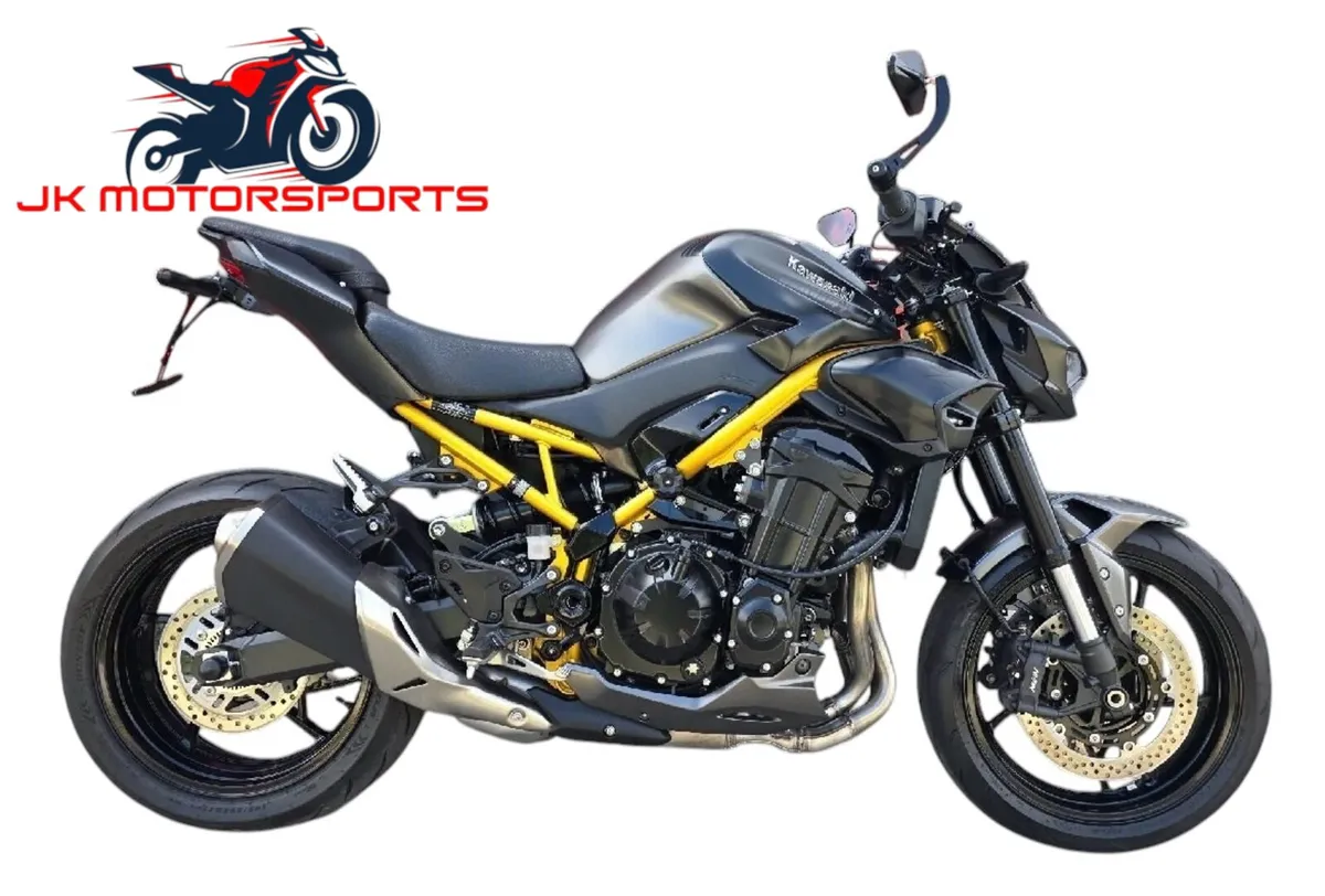 Kawasaki Z900 - Image 1