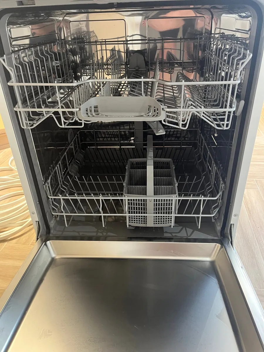 Bosch Dishwasher Serie 2 - Image 2