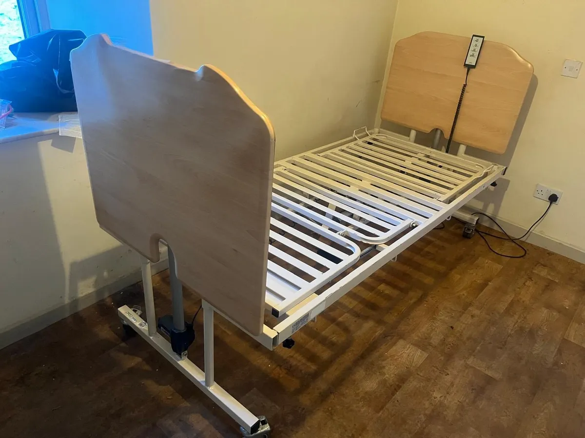 Royal Masterpeace bed - Image 2