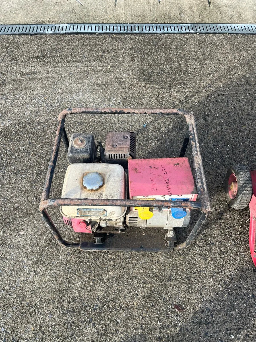 Power washer and generator - Image 1