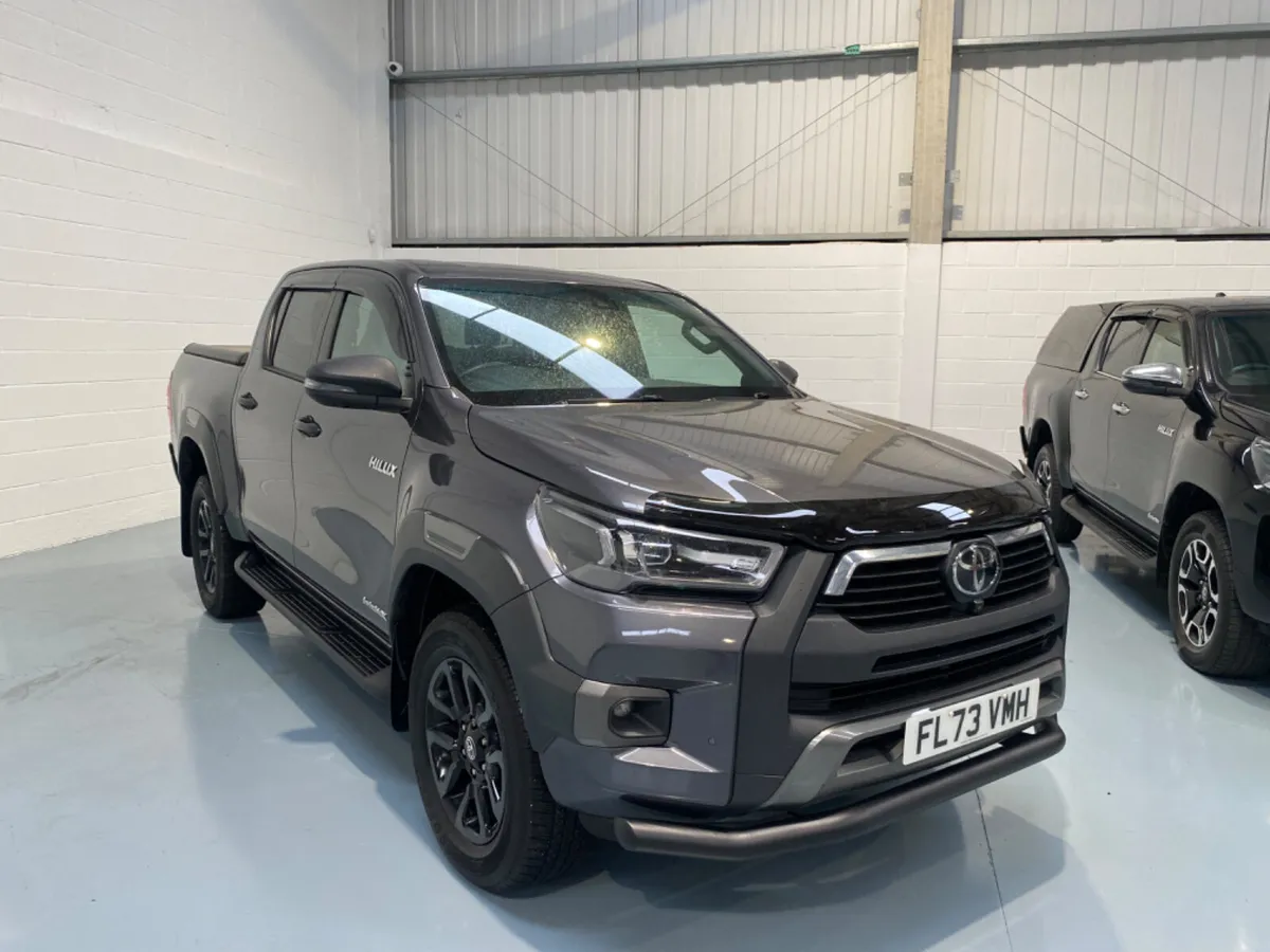 2023 Toyota Hilux 2.8 Invincible X Auto - Image 2