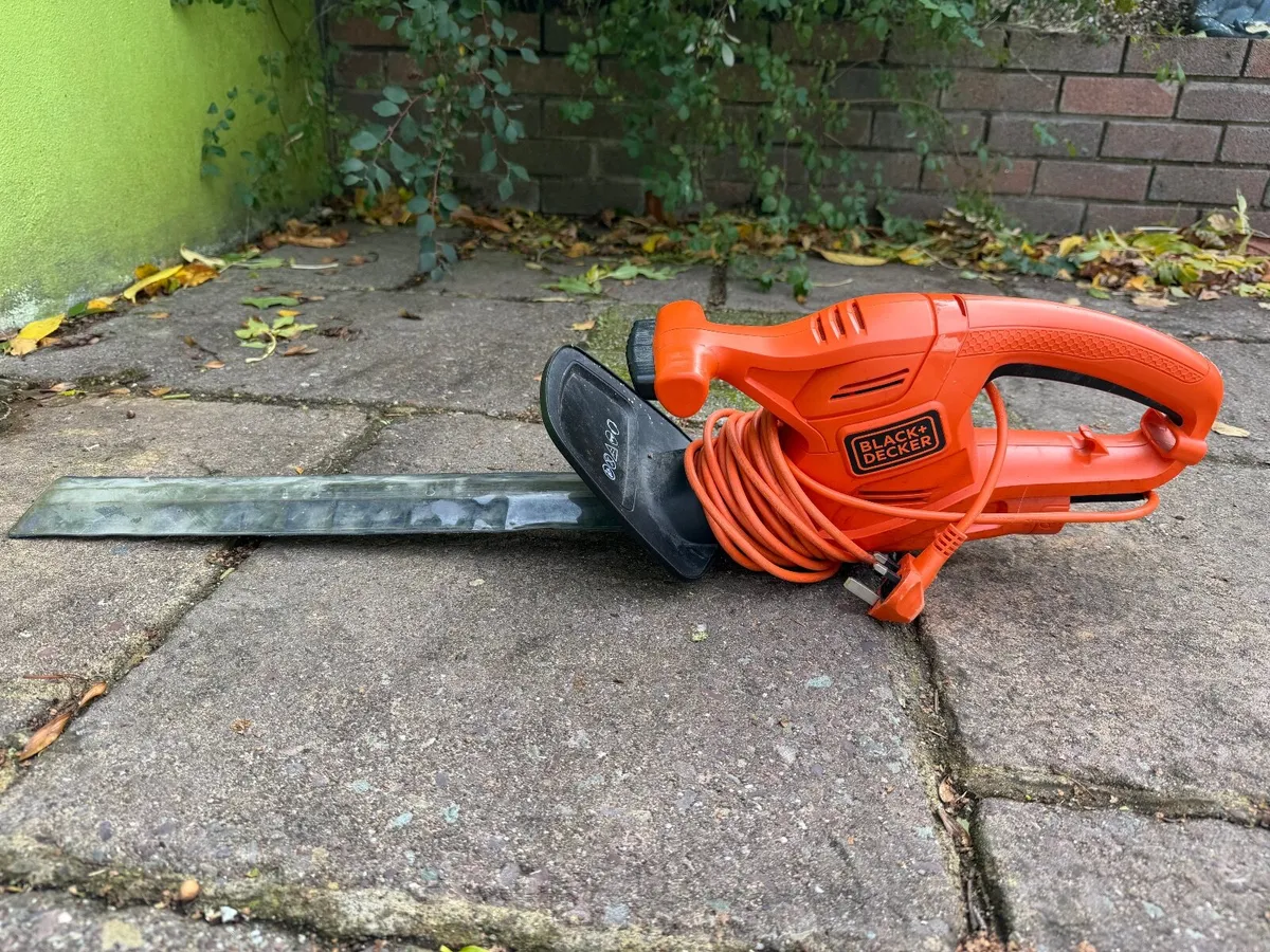 Hedge Trimmer Black&Decker - Image 1