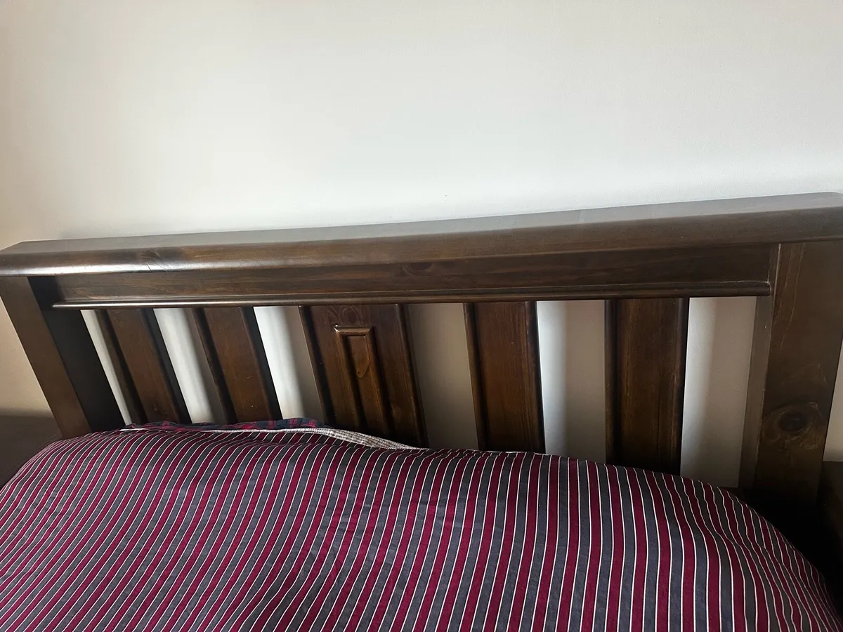 Bed - Image 1