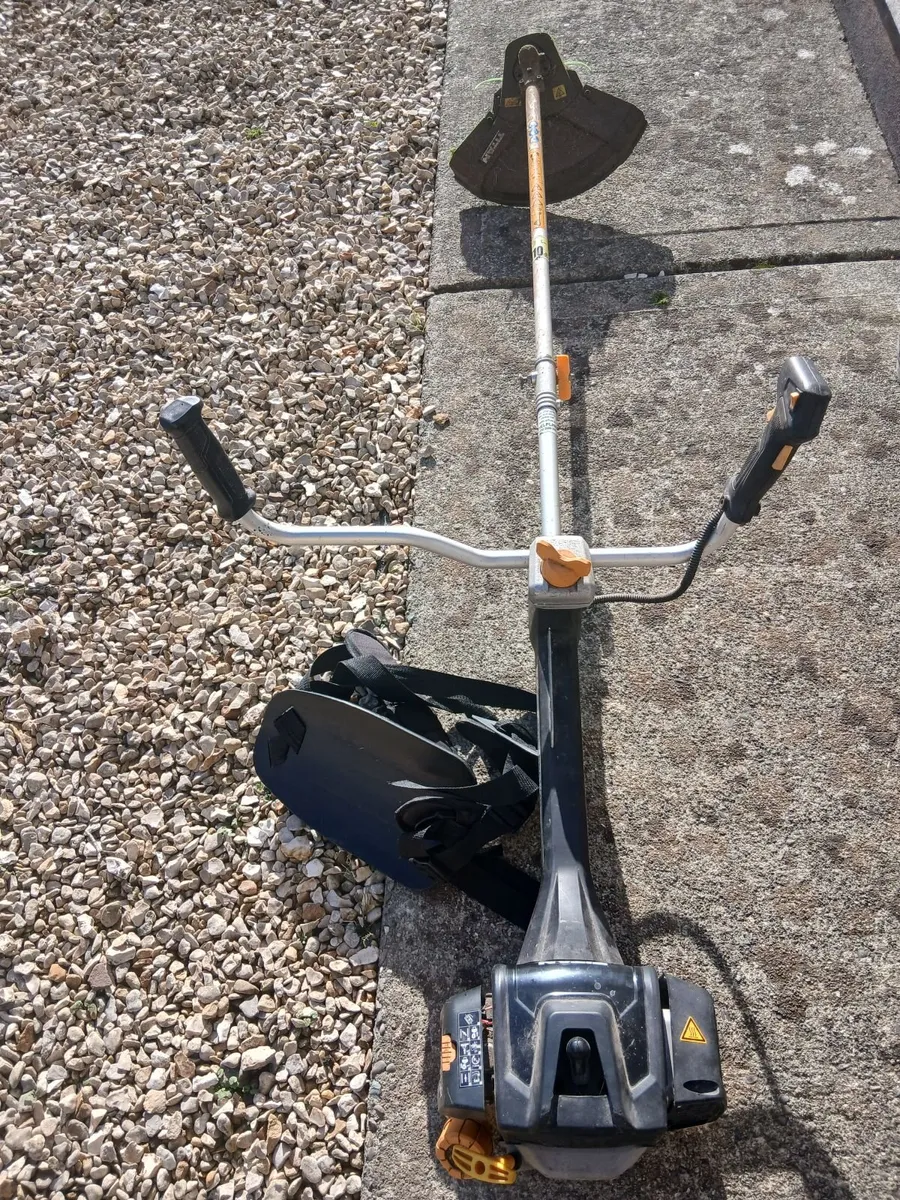 Titan Strimmers - Image 4