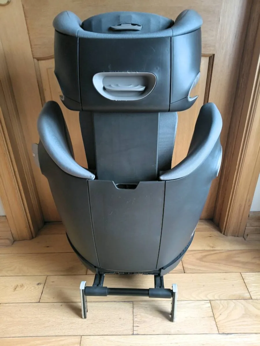 Baby car seat. - Image 3