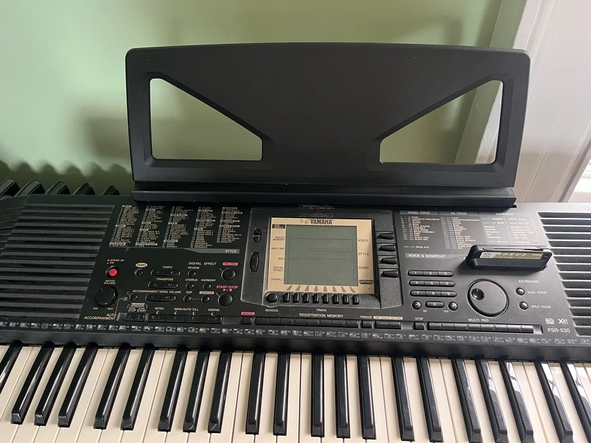Electric keyboard - Image 2