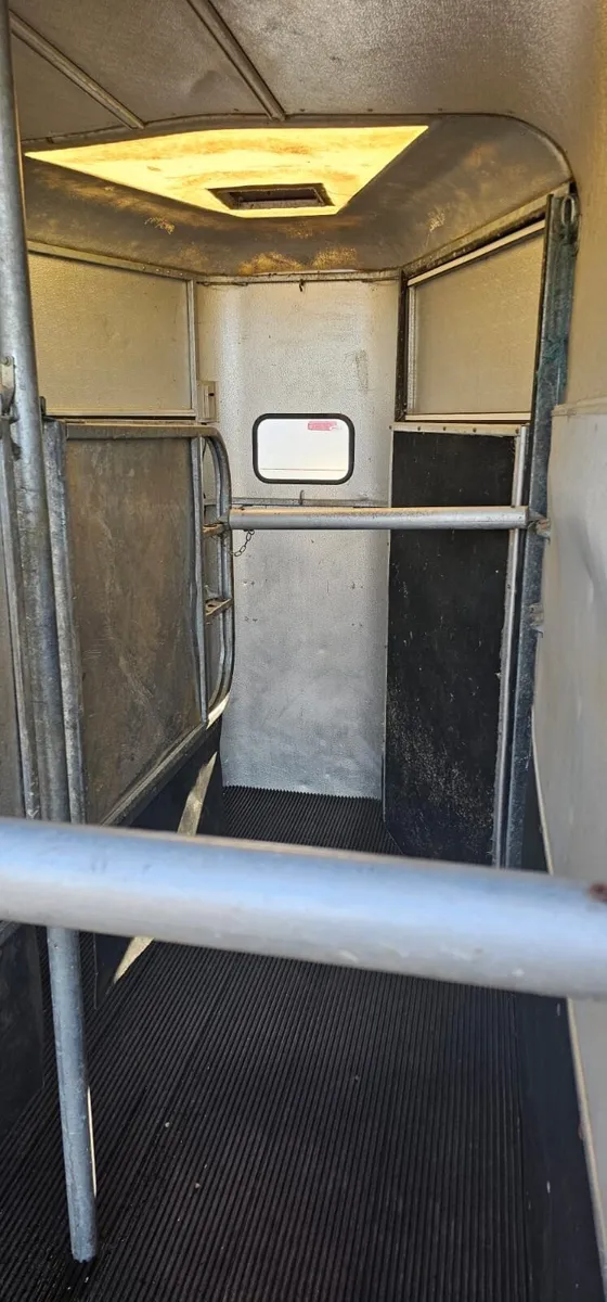 Horse Box trailer - Image 4
