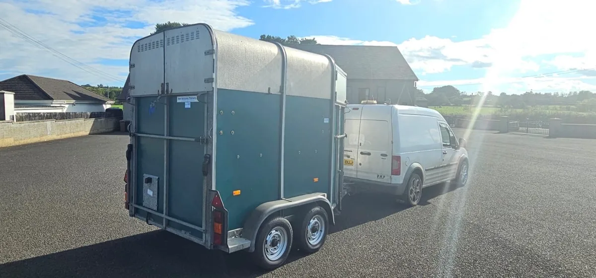 Horse Box trailer - Image 1