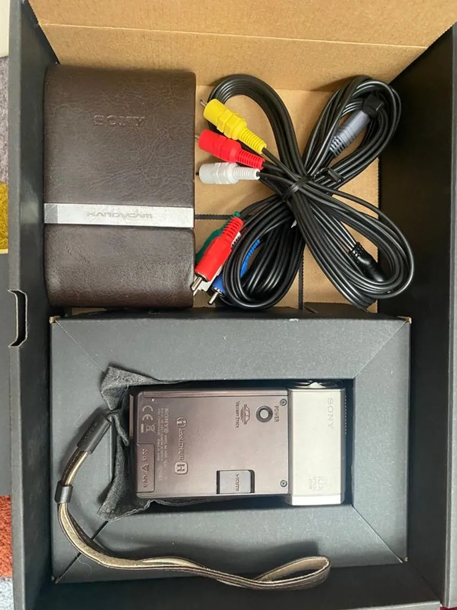 Sony Handycam - Image 4