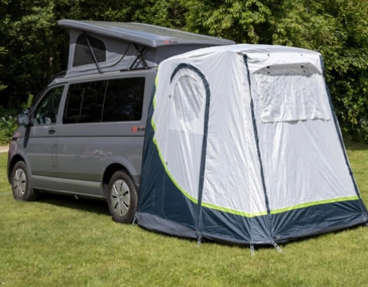 Reimo tailgate awning - Image 1