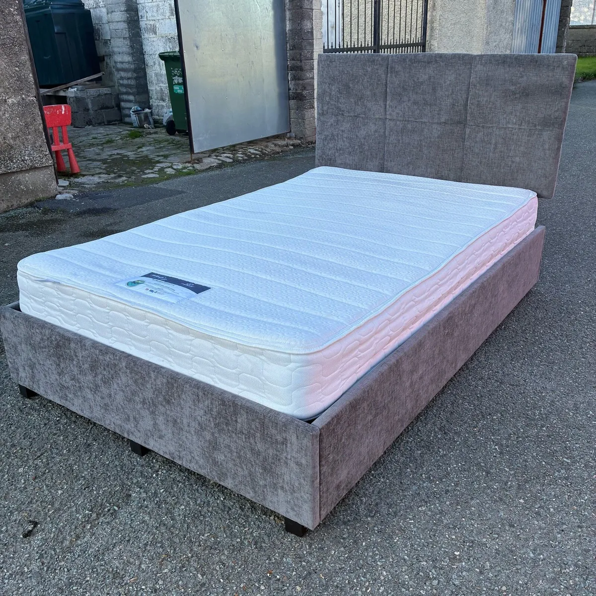 4ft Small Double Grey Bedframe with Mattress - Image 3