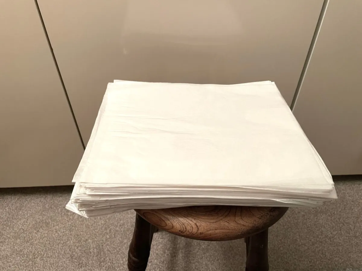 Large paperbacked bags - Image 3