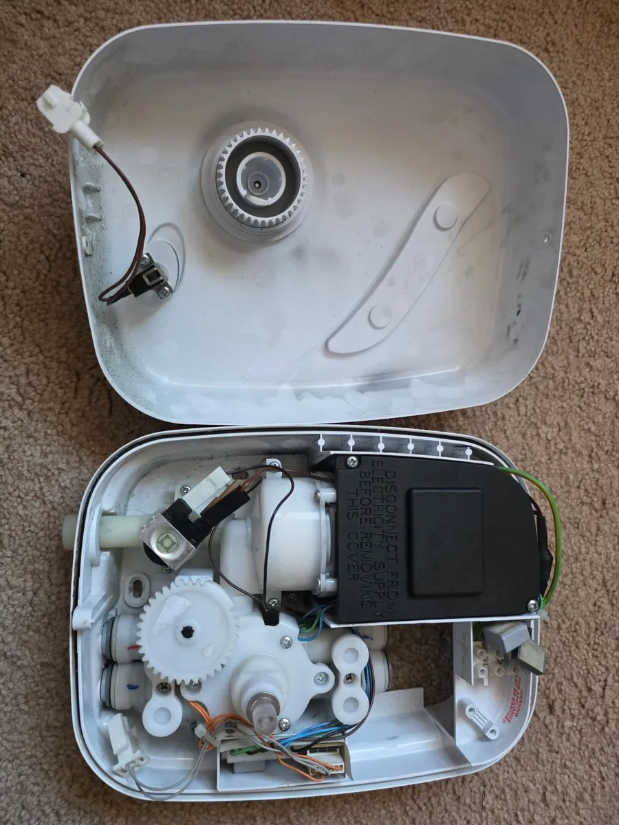 Triton AS2000X power shower - Image 3