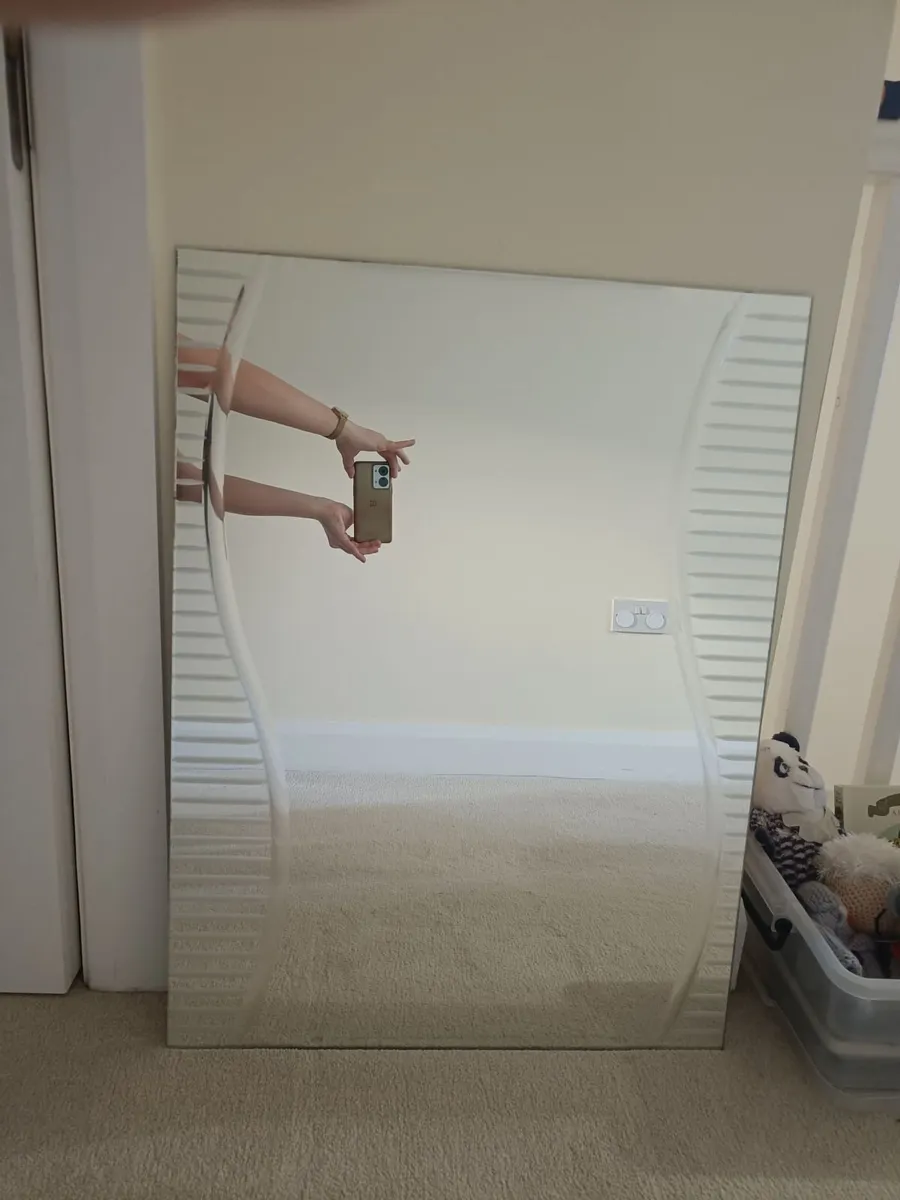 Bathroom mirror
