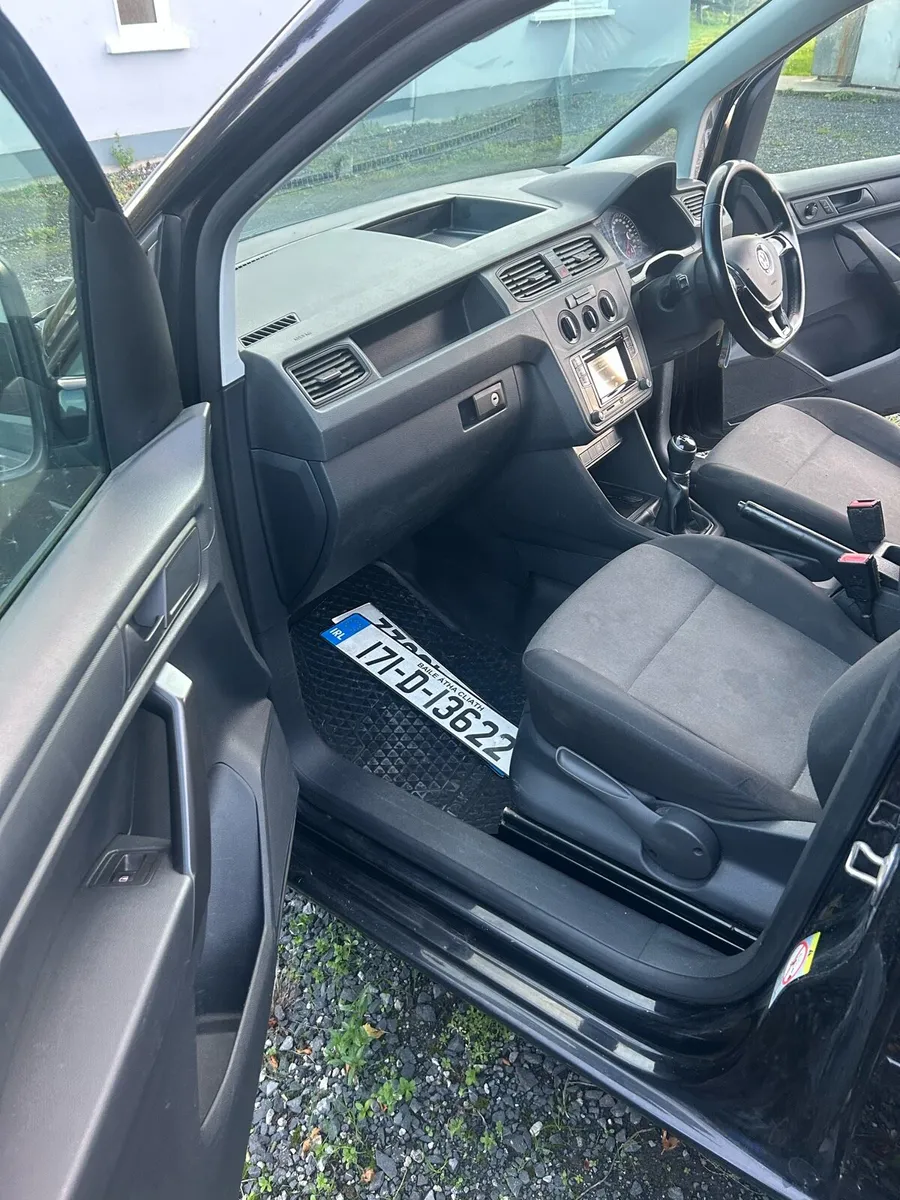 2017 2.0 caddy - Image 4