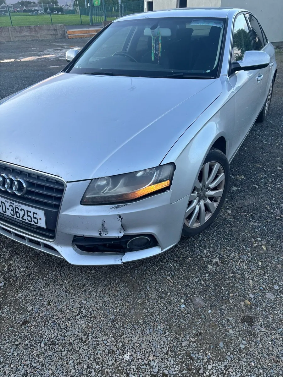 Audi A4 2012 , parts / scrap - Image 2