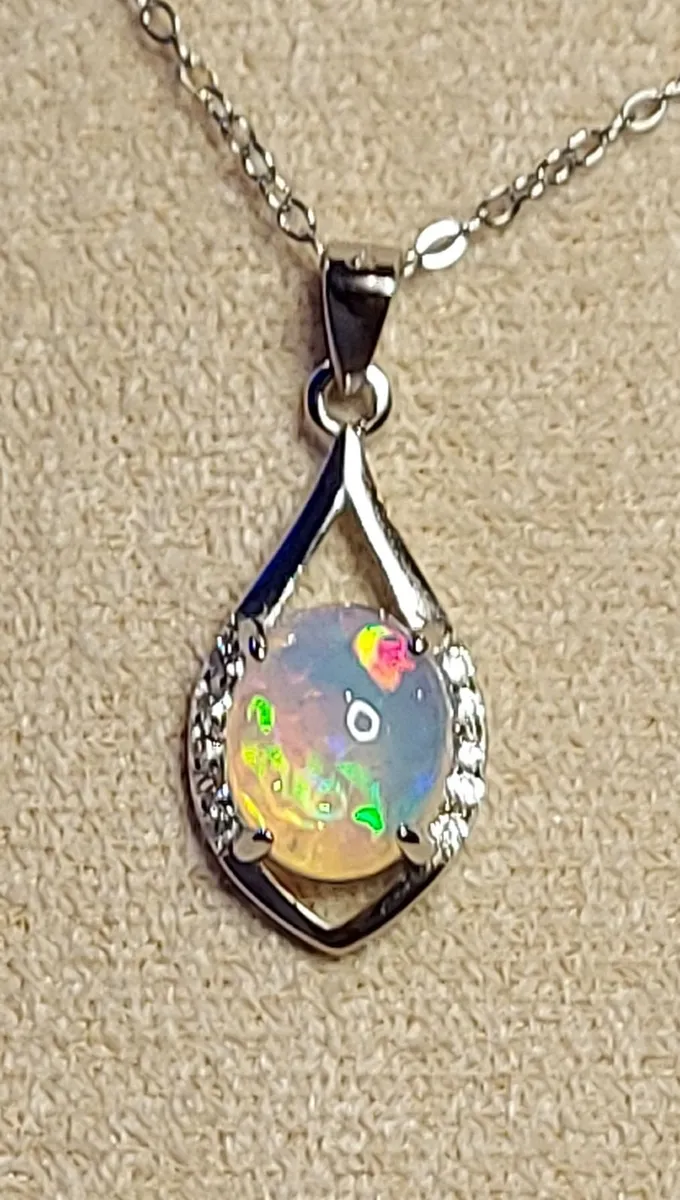 Ethiopian Opal 1.2ct S925 Rhodium plated Necklace - Image 4