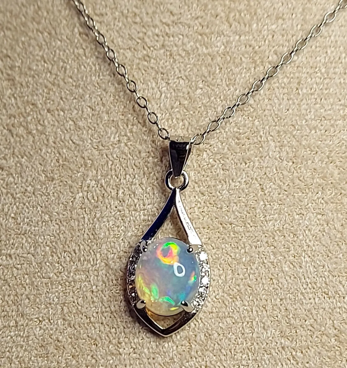 Ethiopian Opal 1.2ct S925 Rhodium plated Necklace - Image 2