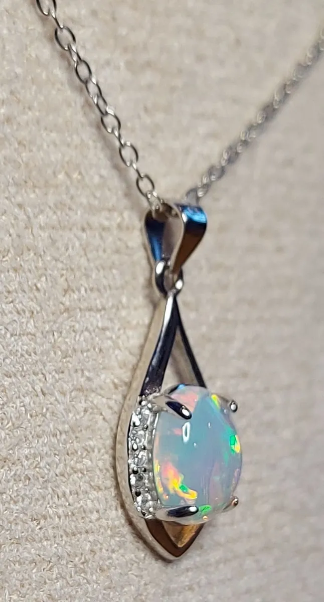 Ethiopian Opal 1.2ct S925 Rhodium plated Necklace - Image 3
