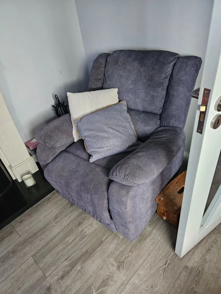 3 Pc Sitting Room Suite - Image 1