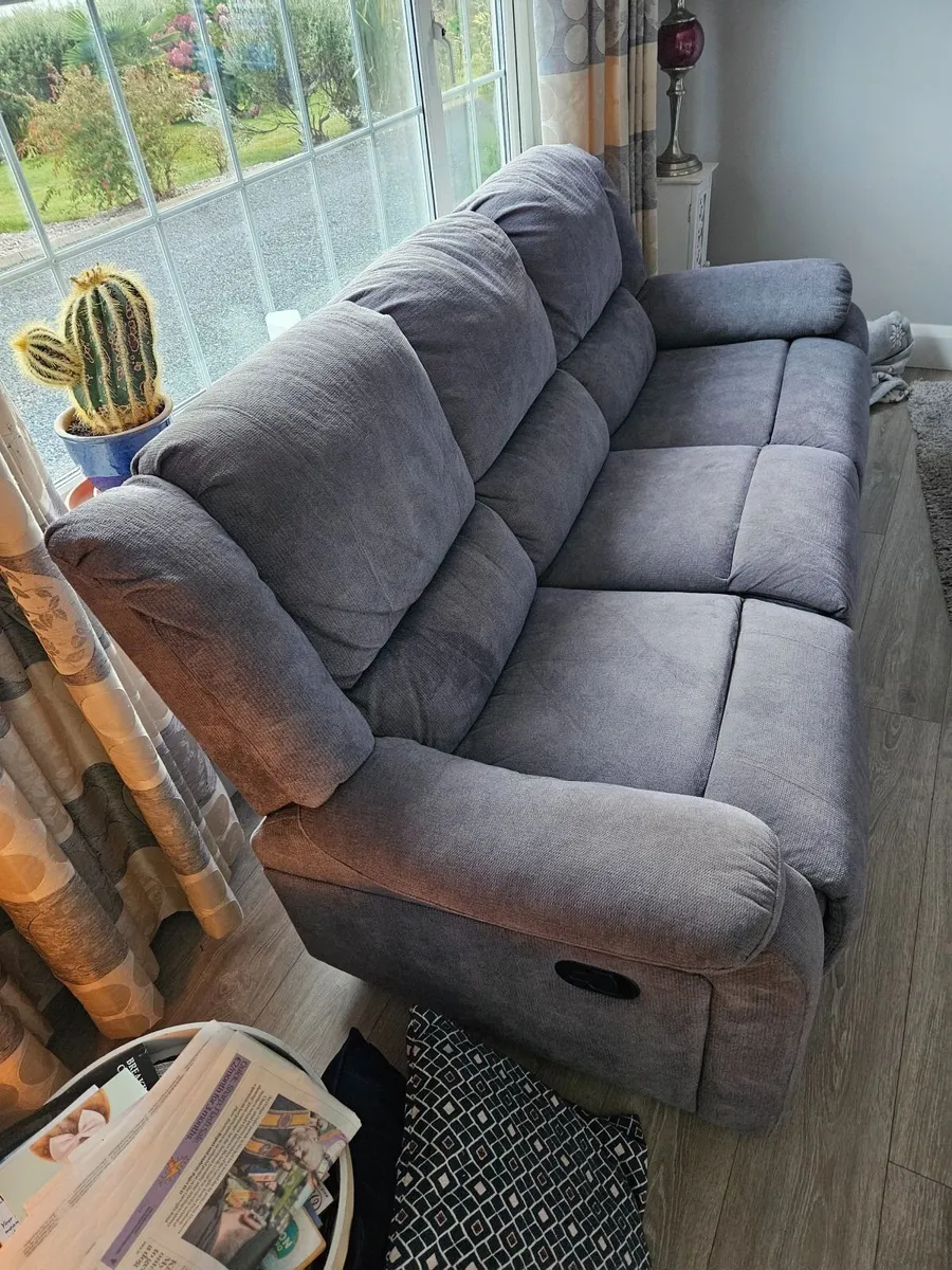 3 Pc Sitting Room Suite - Image 4