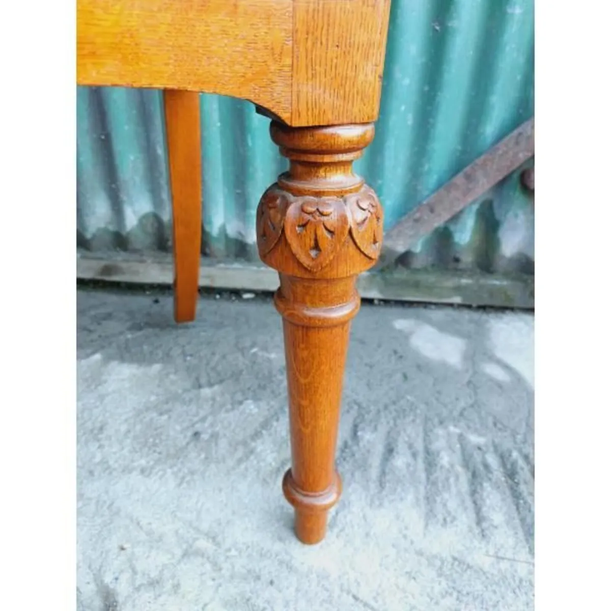 Carved Oak Hall Chair – KAS369 - Image 4